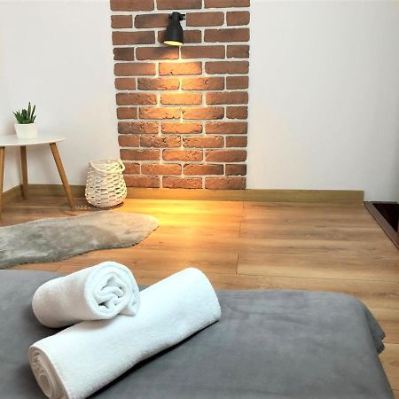 R&R Apart Cracow Krakow Bagian luar foto